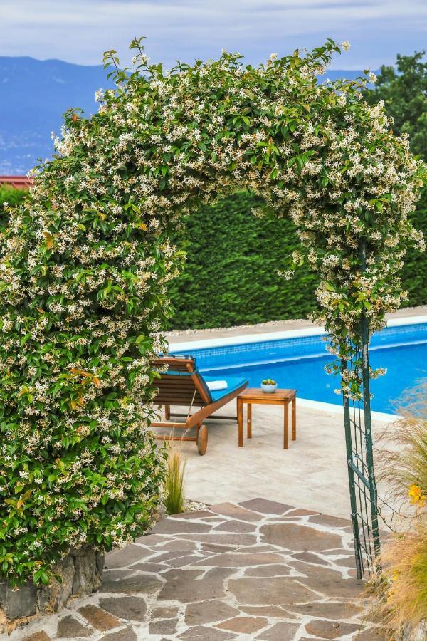 *****Pool House With Beautiful Seaview,Big Garden And Old Tavern***** Рийека Екстериор снимка