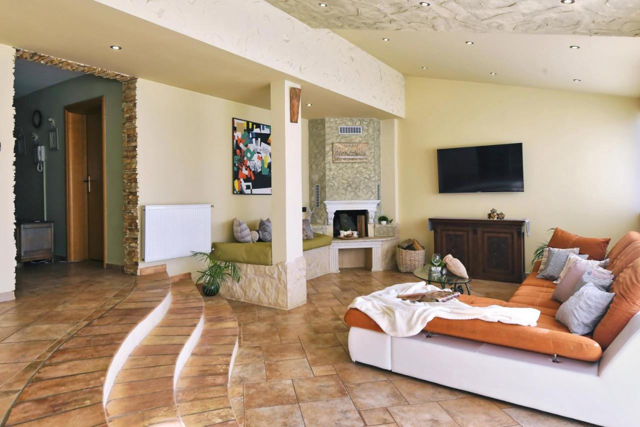 *****Pool House With Beautiful Seaview,Big Garden And Old Tavern***** Рийека Екстериор снимка