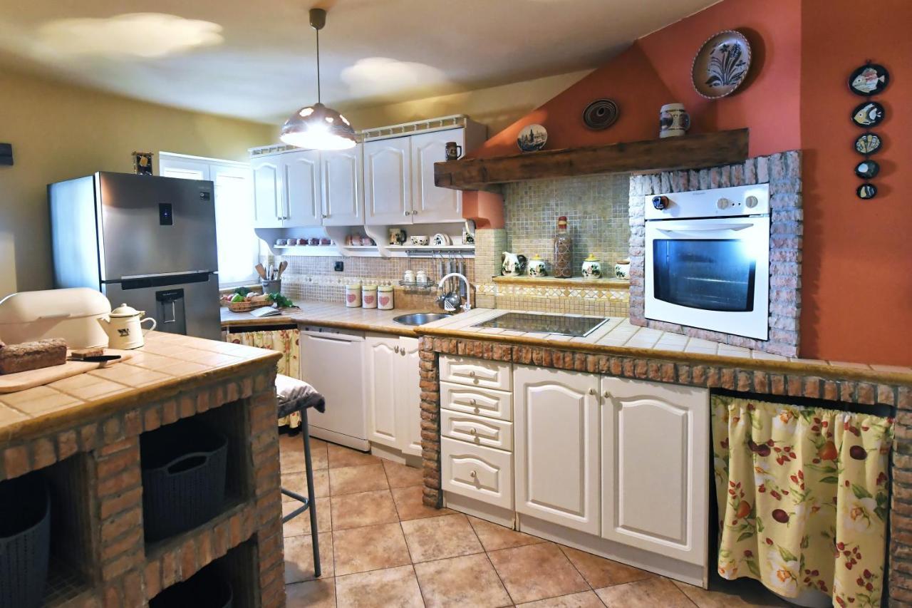 *****Pool House With Beautiful Seaview,Big Garden And Old Tavern***** Рийека Екстериор снимка